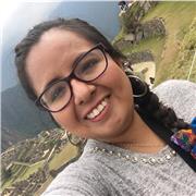 Profesora de biología, titulada, egresada de la Universidad Peruana Cayetano Heredia